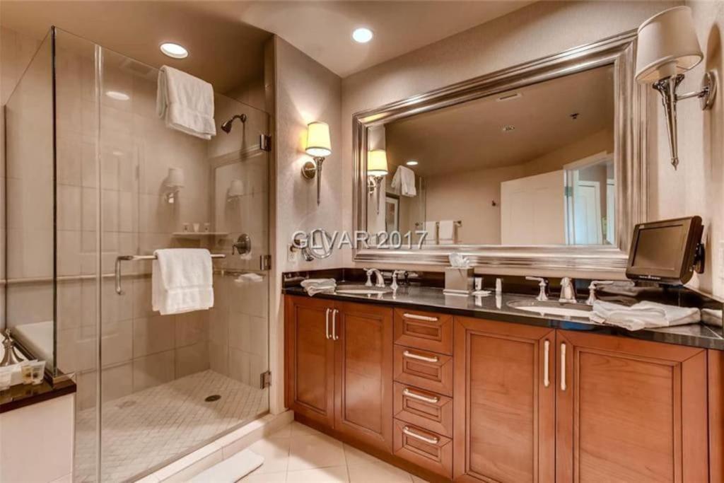 Mgm Signature Ph 30Th Floor Deluxe Studio Apartment Strip Facing With Balcony Las Vegas Esterno foto